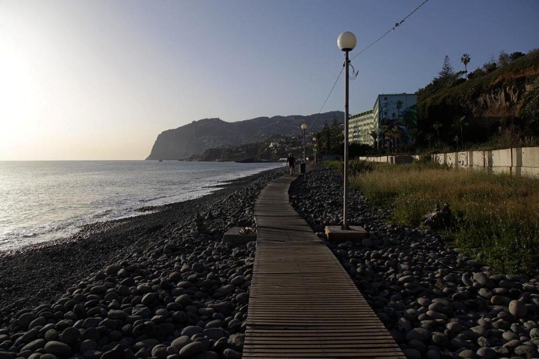 Beach Flat - Apartamento Praia Doca Do Cavacas Funchal  Exterior photo